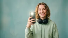 La torcia del telefono è più pericolosa del previsto: un rischio nascosto